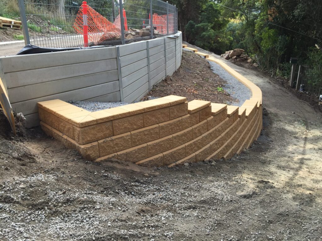Block retaining wall in Mount Evelyn by InEx Lifestyle Design landscapers