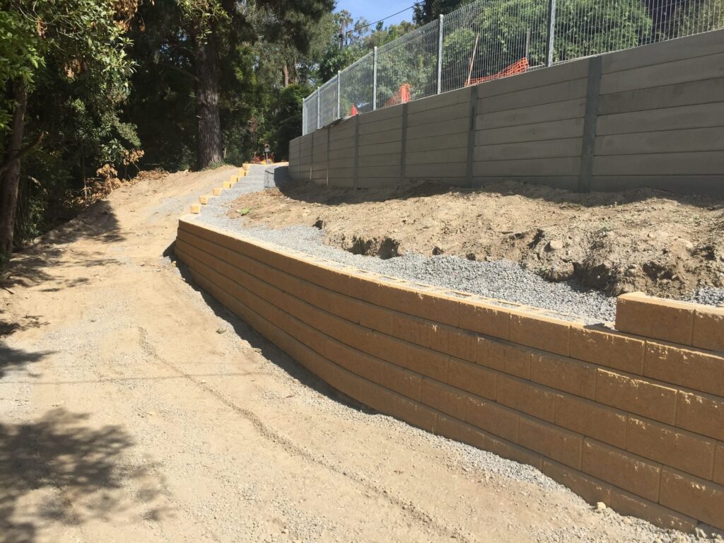 Block retaining wall in Mount Evelyn by InEx Lifestyle Design landscapers