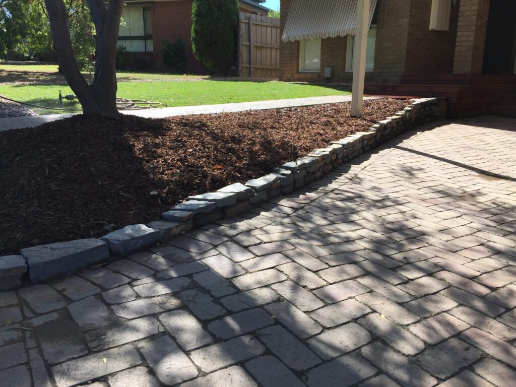 Brick paving front yard in Wantirna by InEx Lifestyle Design landscapers