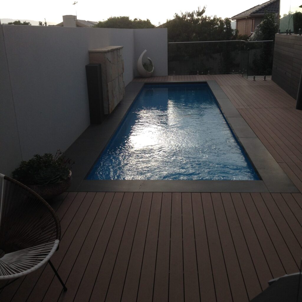 Composite deck plunge pool in Croydon by InEx Lifestyle Design landscapers