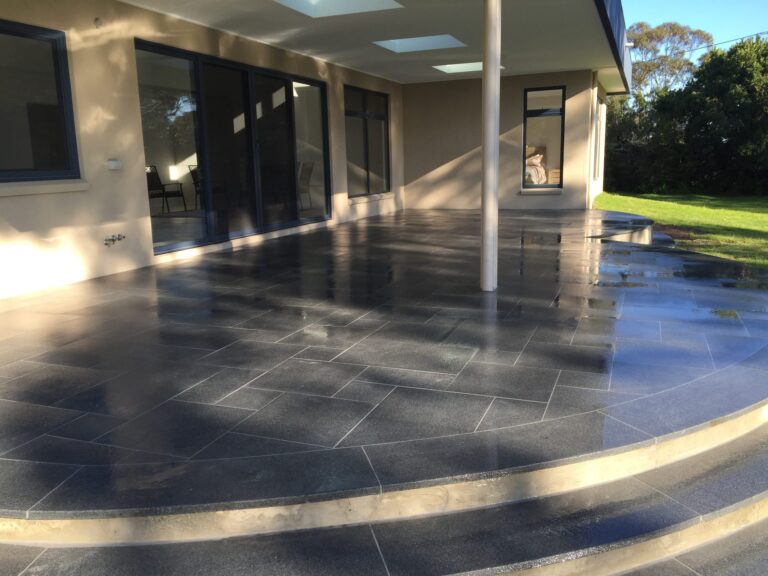 curved tiled alfresco mornington